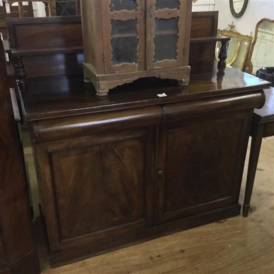 Mahogany chiffonier(-)